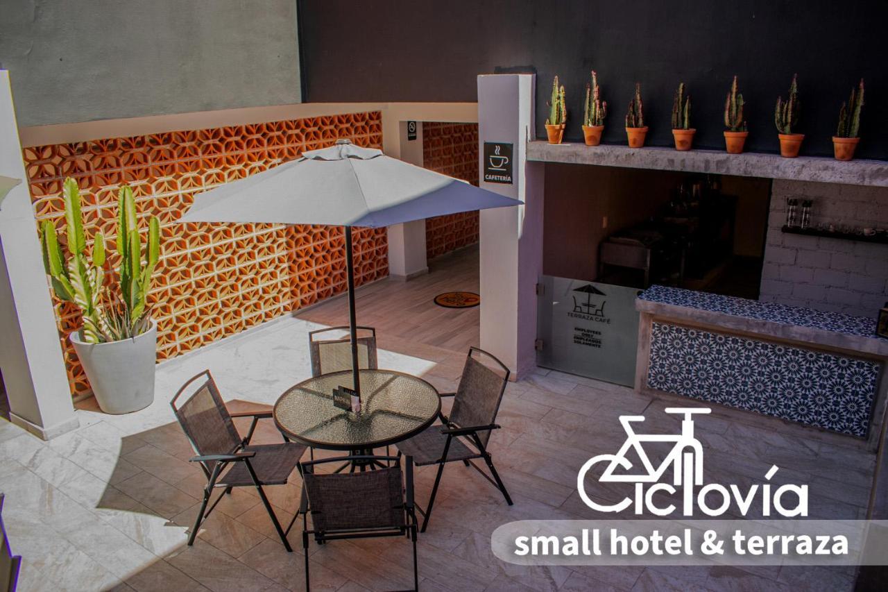 Hotel Ciclovia & Terraza Zitacuaro ภายนอก รูปภาพ